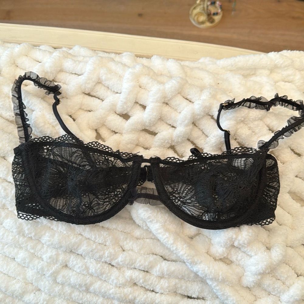 Zara Multi-Position Lace Bra